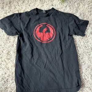 Dragon alliance emblem simple and casual, red and black T-shirt.